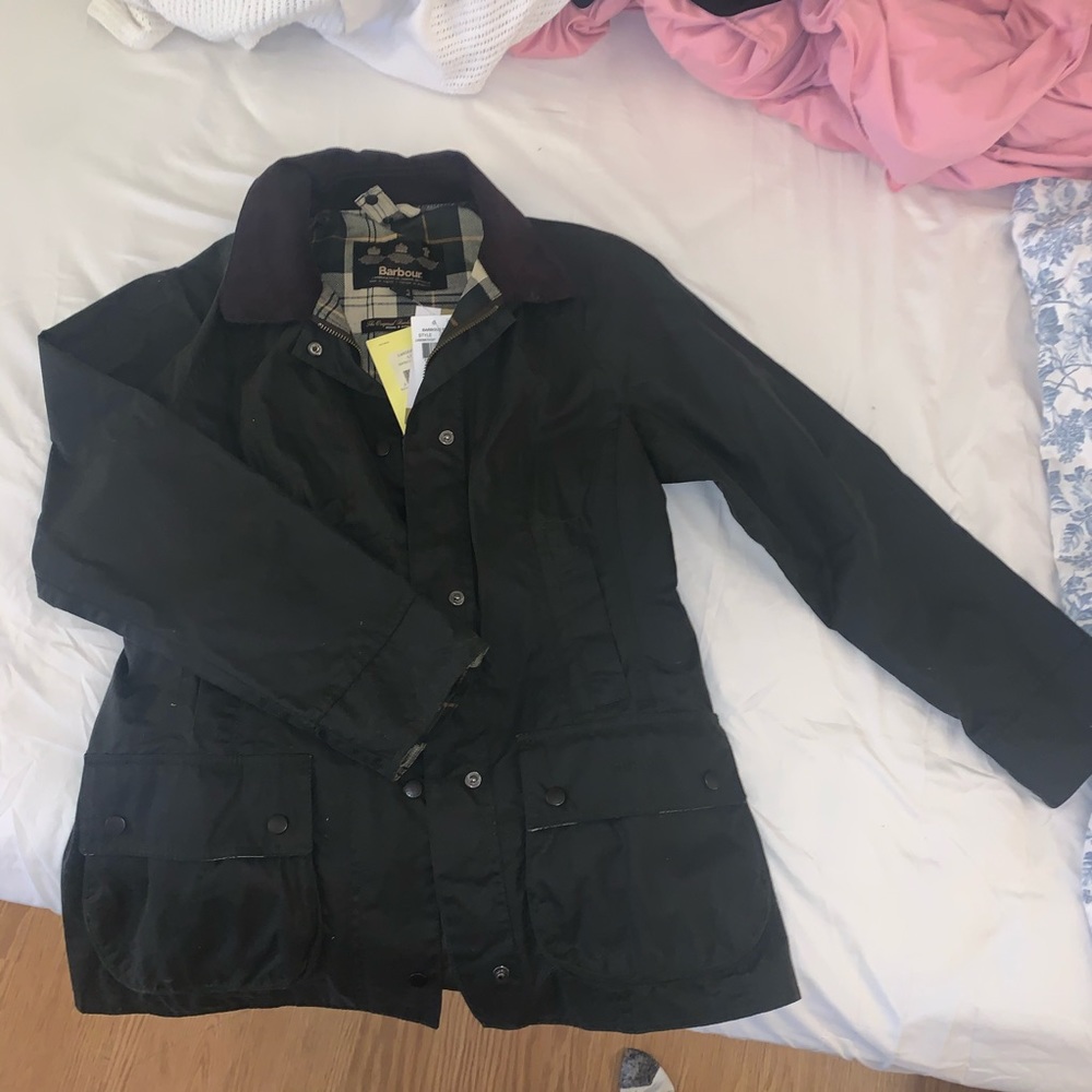 BARBOUR BEADNELL WOMEN'S WAX JACKET (NEW)